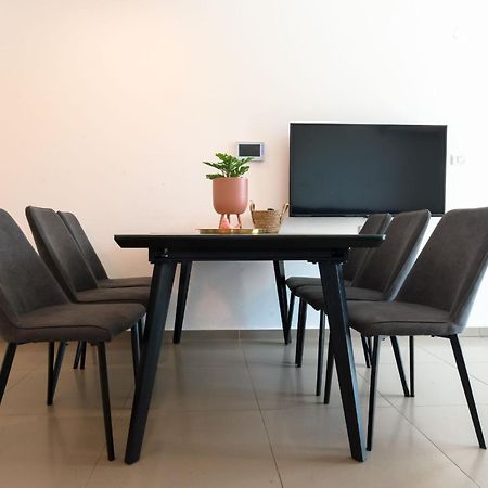 Yalarent Migdalor Boutique Apartments With Sea Views Тверия Экстерьер фото