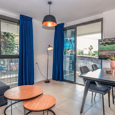 Yalarent Migdalor Boutique Apartments With Sea Views Тверия Экстерьер фото