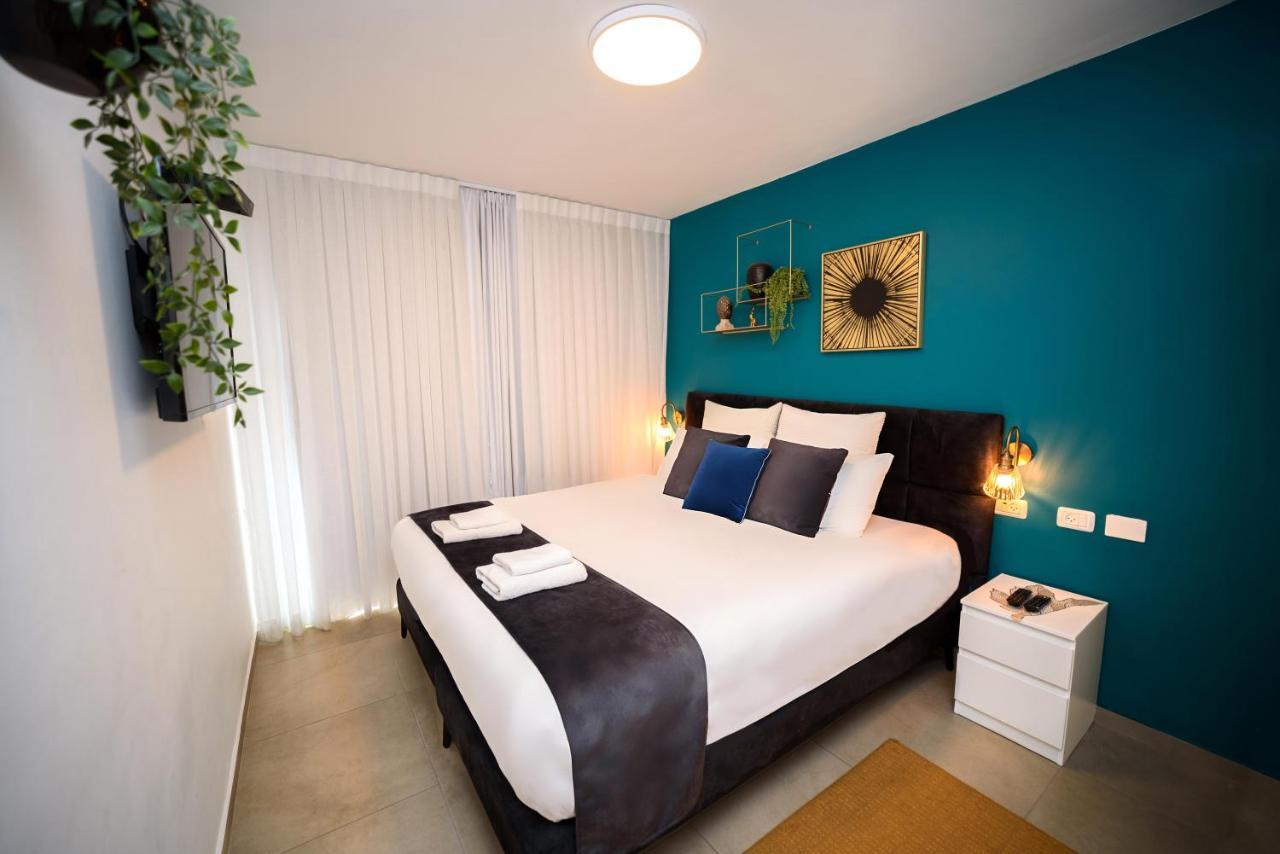 Yalarent Migdalor Boutique Apartments With Sea Views Тверия Экстерьер фото
