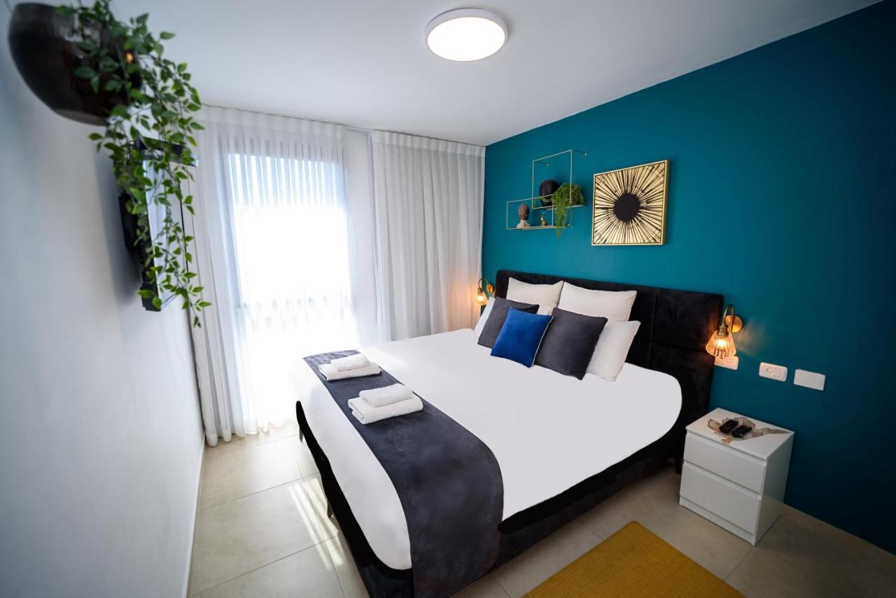Yalarent Migdalor Boutique Apartments With Sea Views Тверия Экстерьер фото