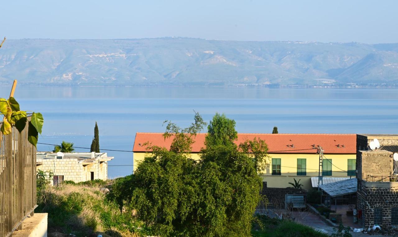 Yalarent Migdalor Boutique Apartments With Sea Views Тверия Экстерьер фото