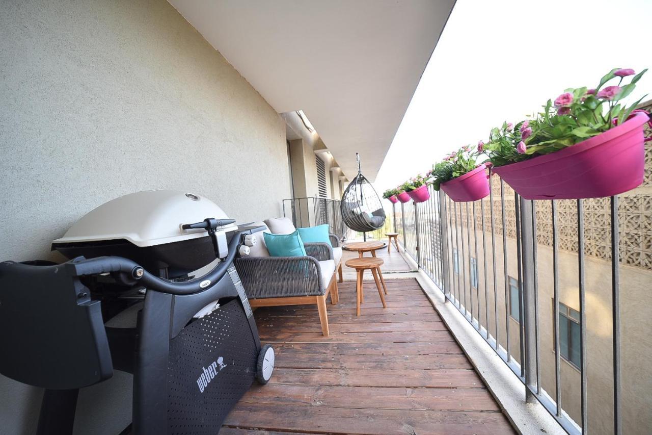 Yalarent Migdalor Boutique Apartments With Sea Views Тверия Экстерьер фото