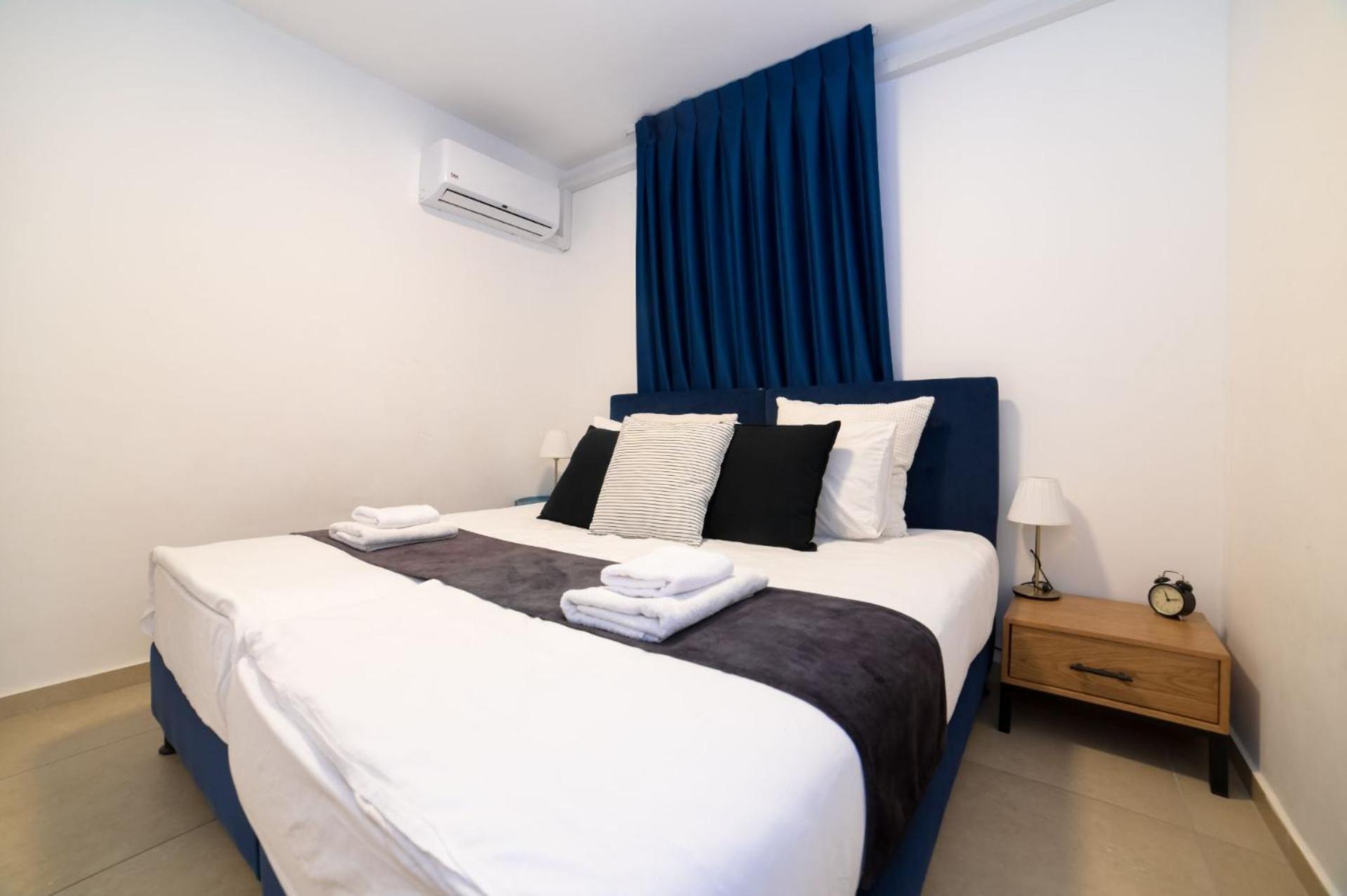 Yalarent Migdalor Boutique Apartments With Sea Views Тверия Экстерьер фото