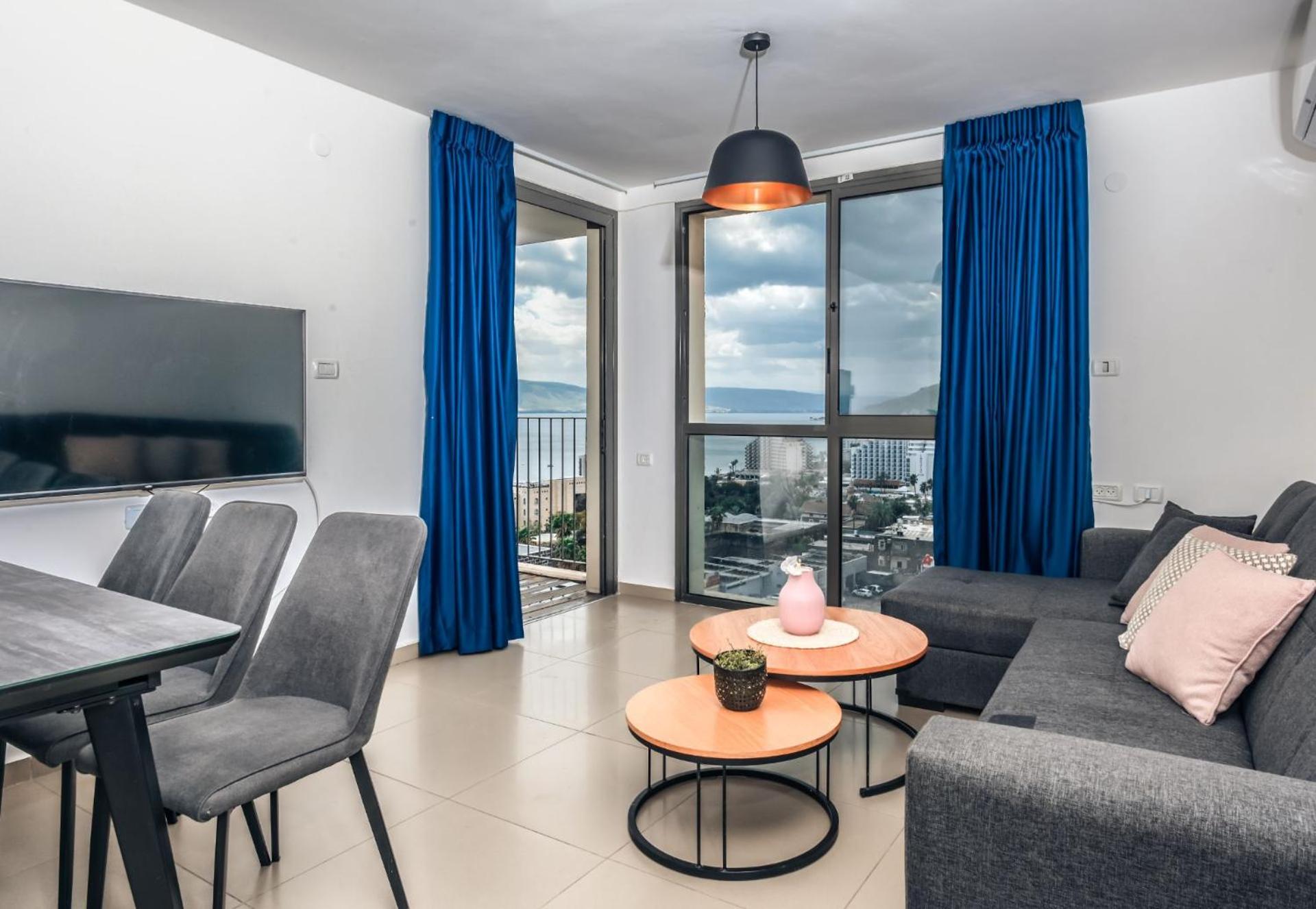 Yalarent Migdalor Boutique Apartments With Sea Views Тверия Экстерьер фото