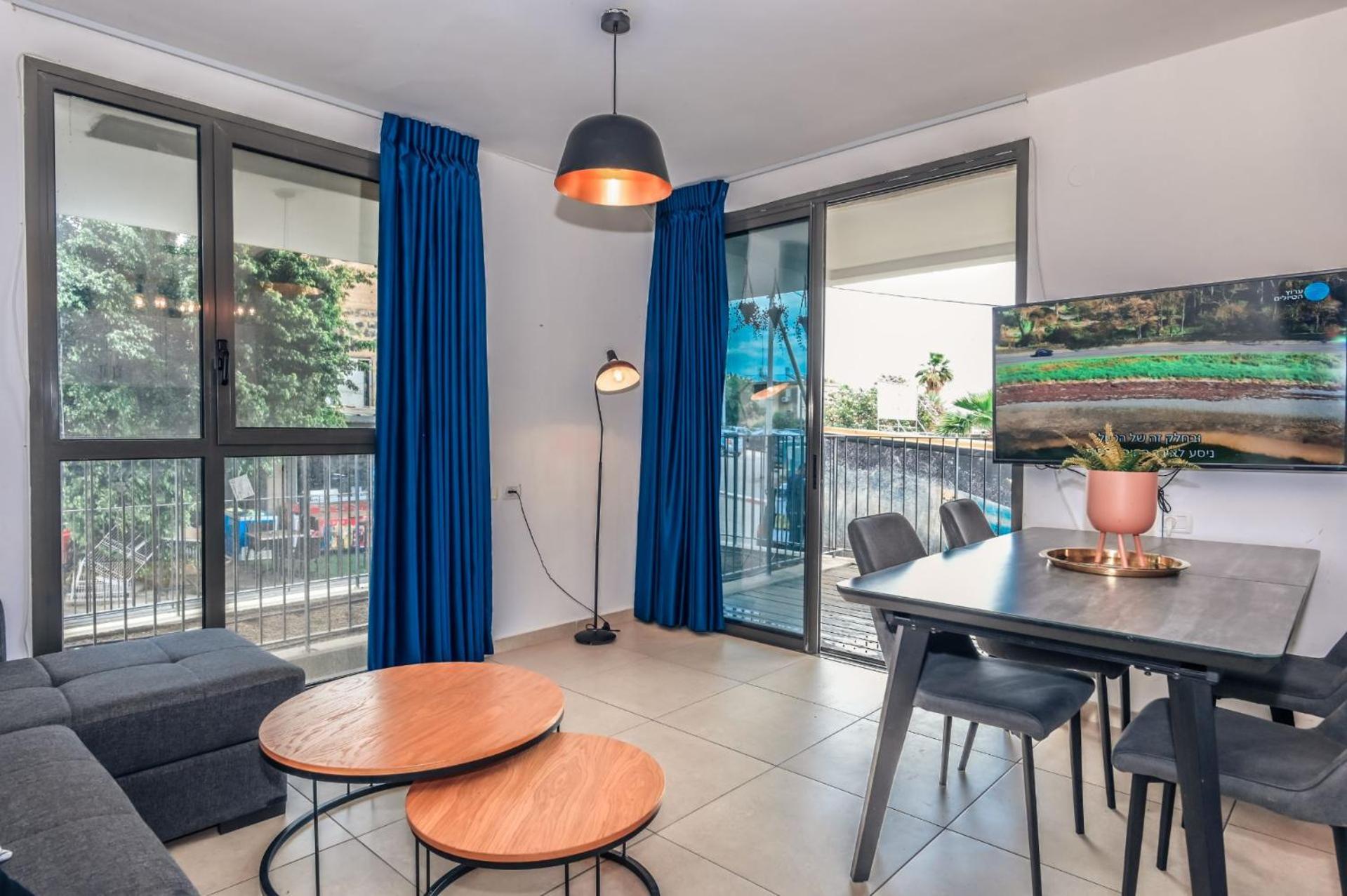 Yalarent Migdalor Boutique Apartments With Sea Views Тверия Экстерьер фото