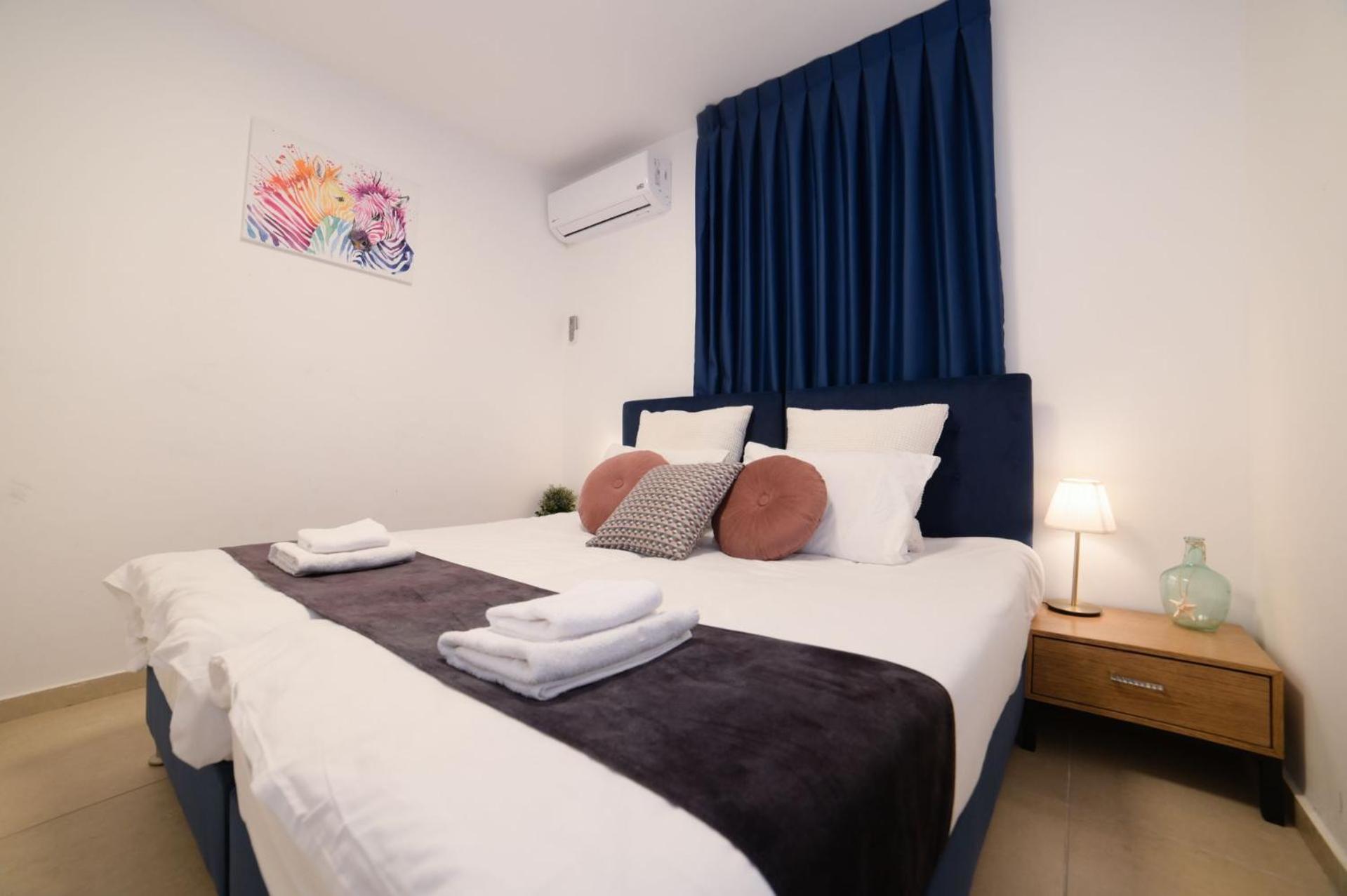 Yalarent Migdalor Boutique Apartments With Sea Views Тверия Экстерьер фото